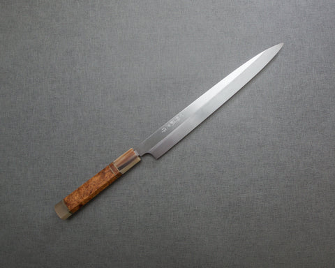 MZA2YRXYG270GZBW001.jpg